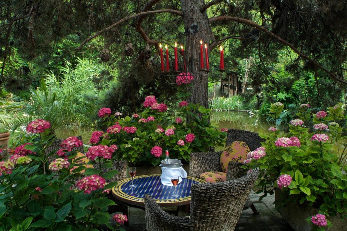 Jardin de l'établissement Mas de la Chapelle