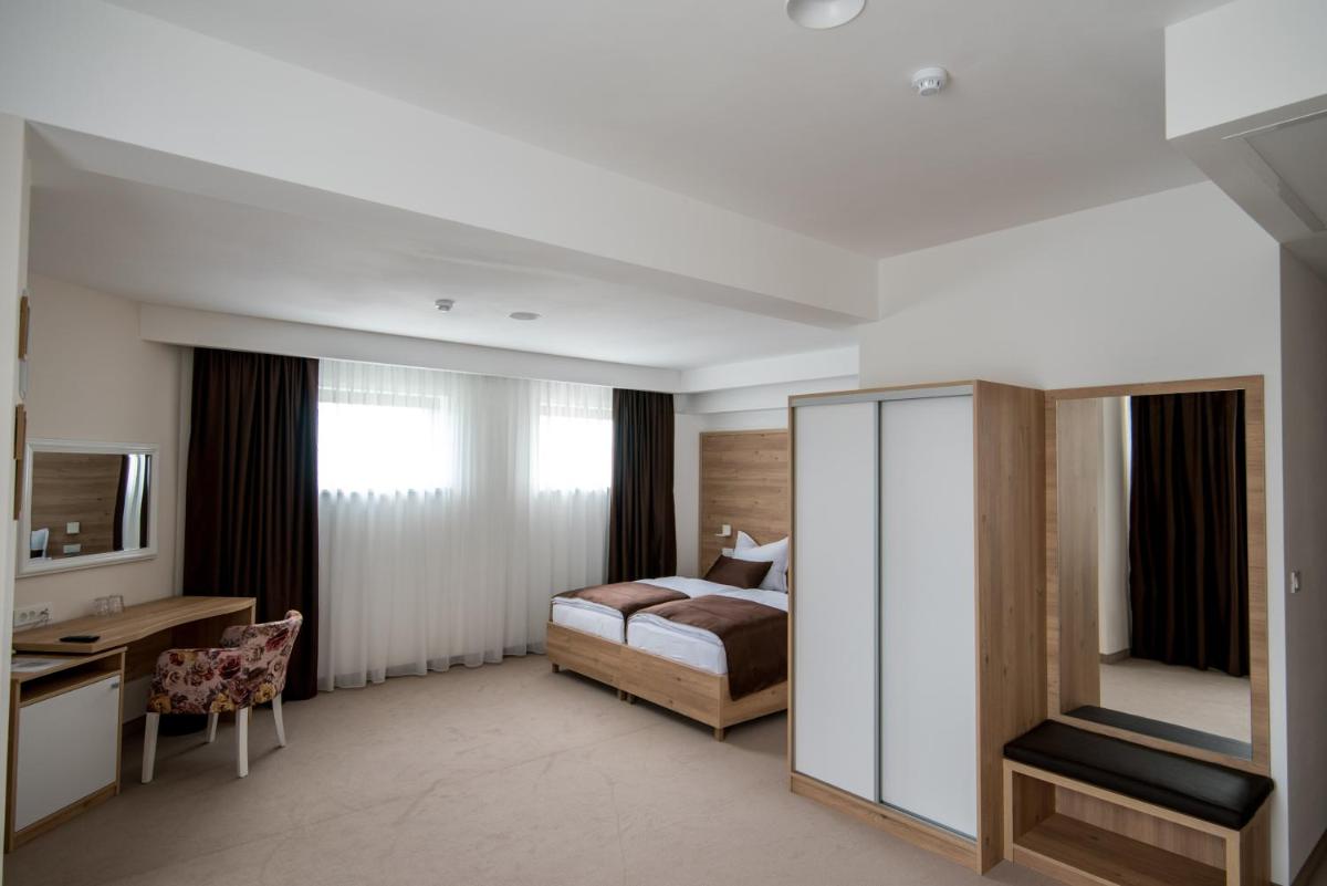 Hotel Novitas Livno - Housity