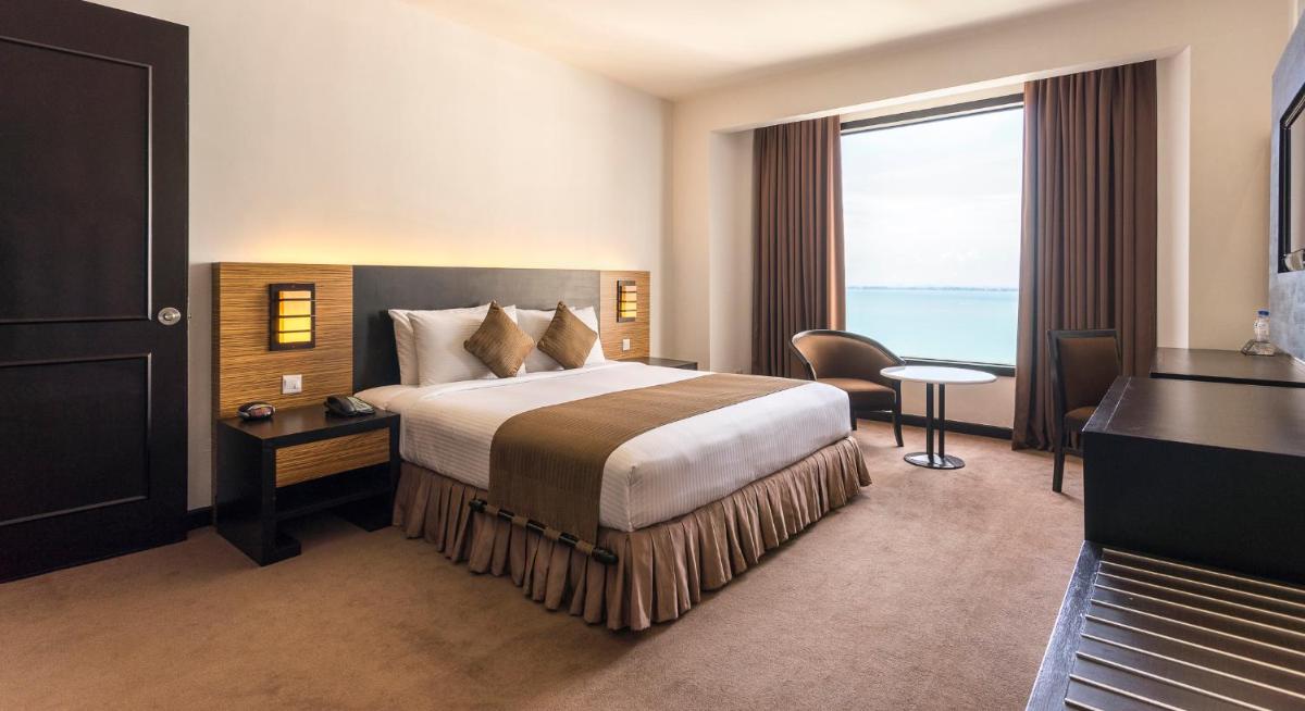 Bayview Hotel Georgetown Penang - Housity
