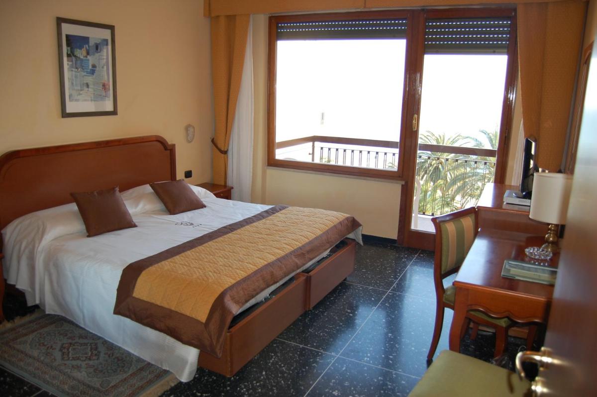 Grand Hotel Moroni - Housity