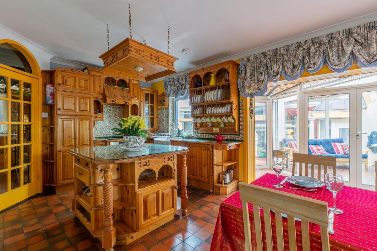 Ballysheen House - Housity