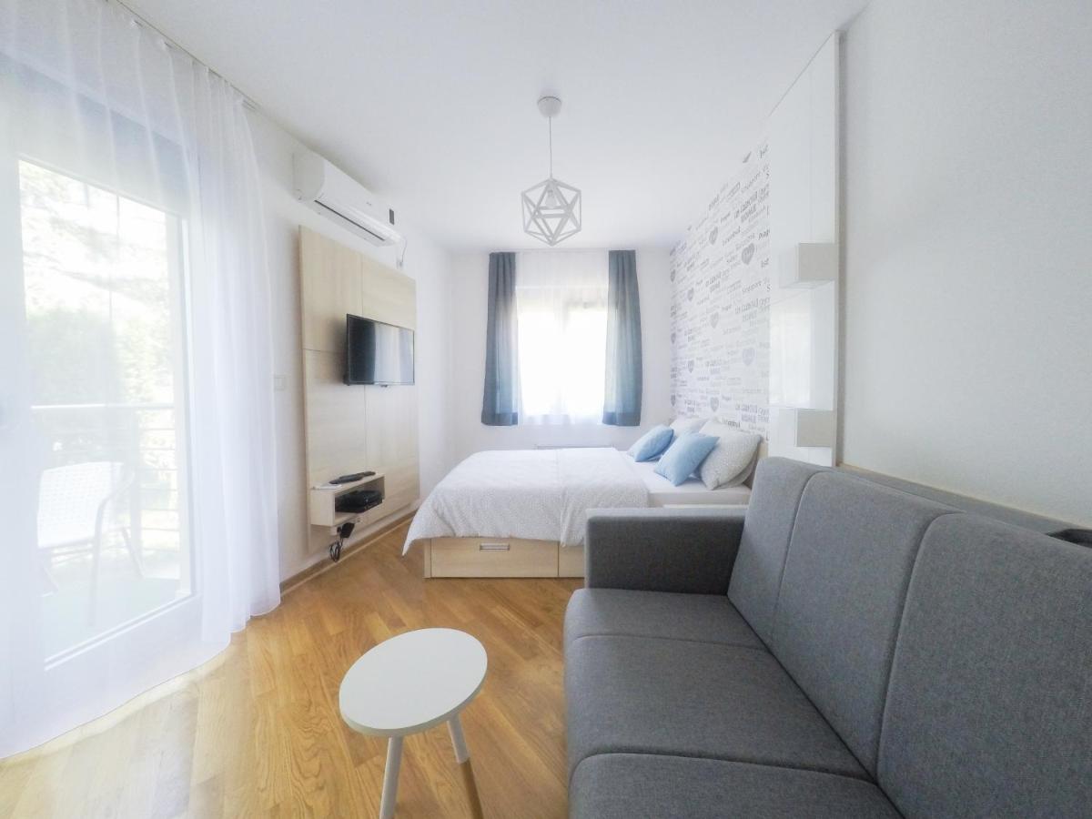 Apartments Karamarković - Housity