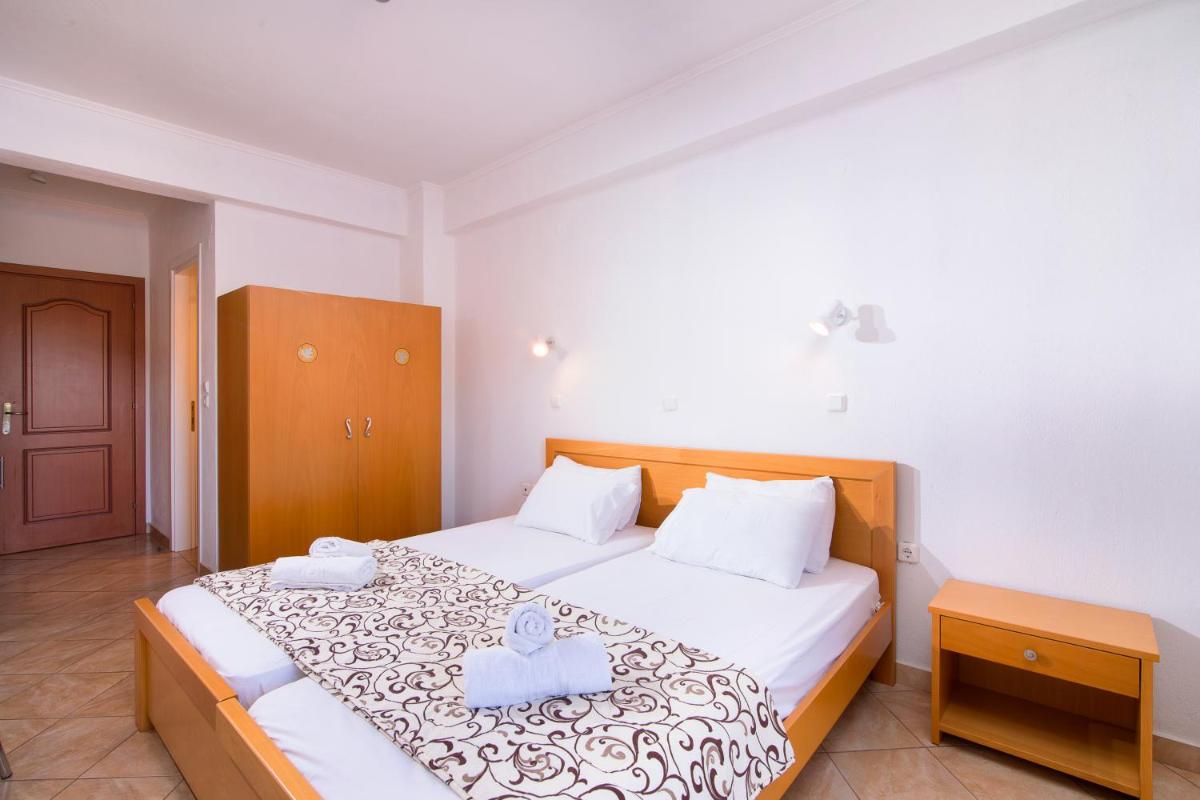Villa Platanos - Housity