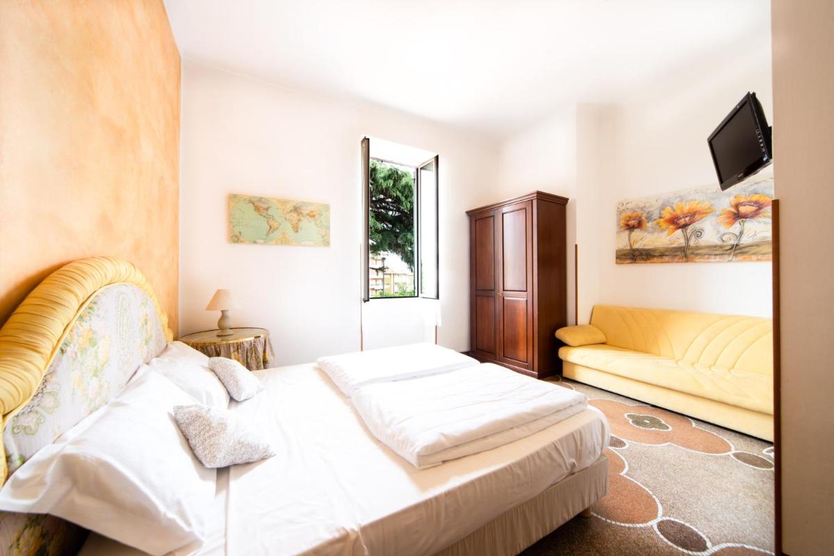 Hotel Ristorante Il Caminetto - Housity