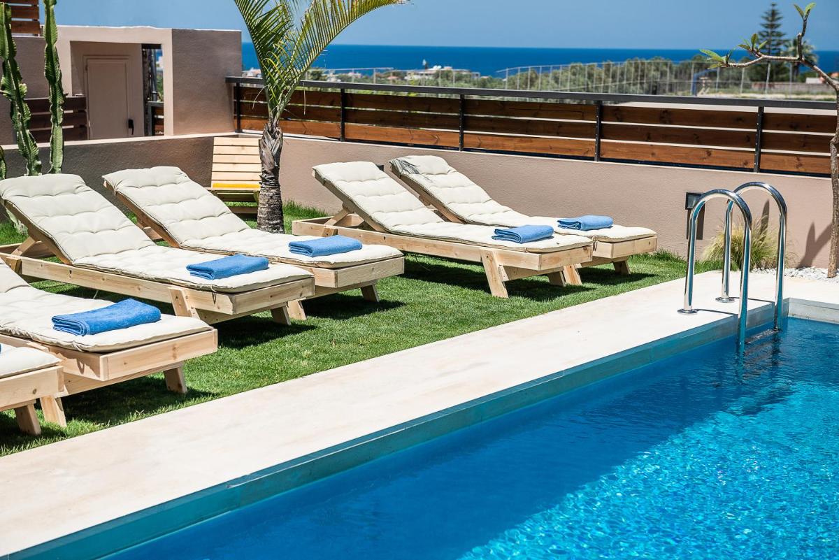 Fos Villa, a Luxe House with Private Heated Pool - Housity