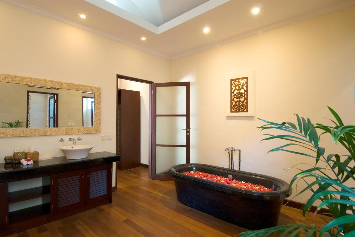 Suitetrails - Ellora Villa