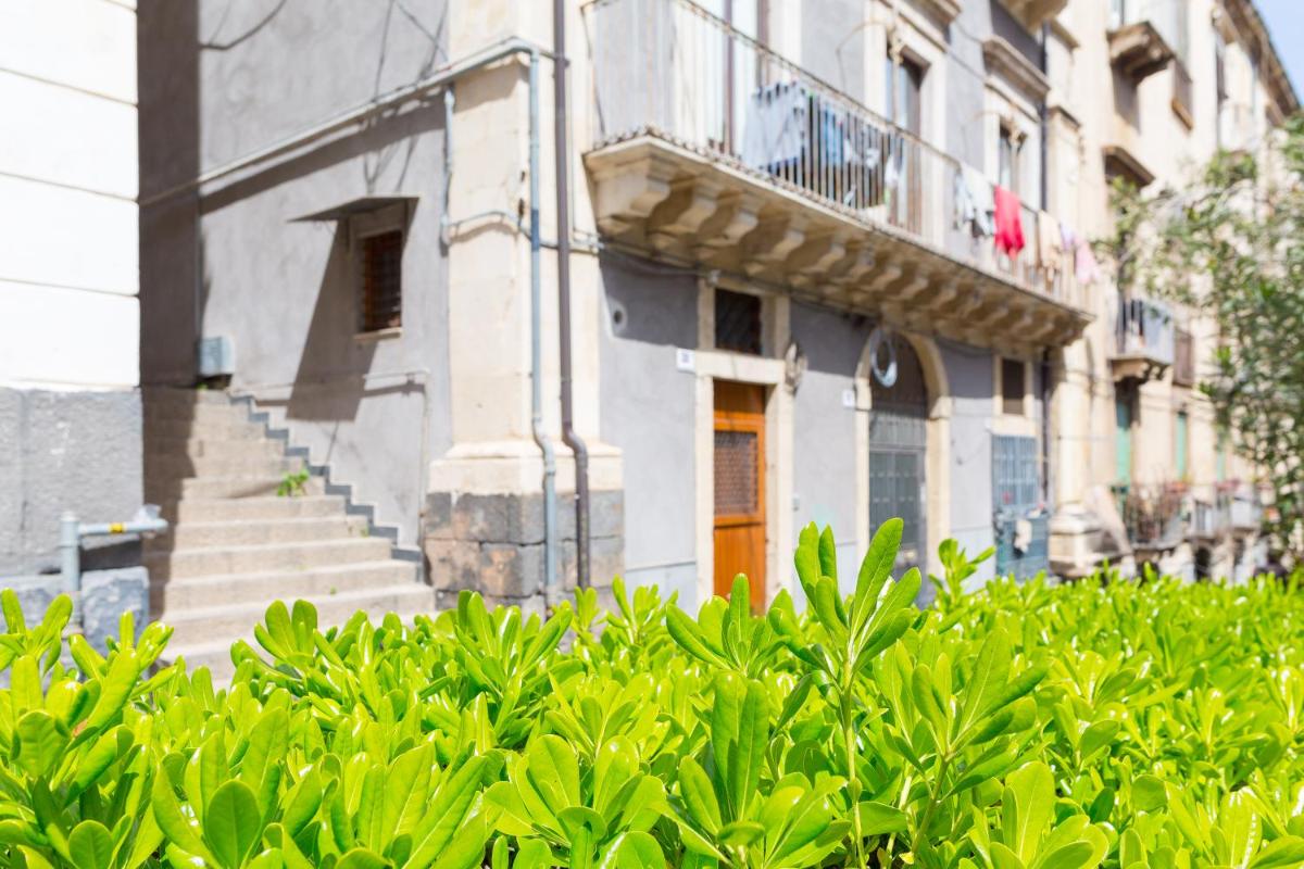 Ciraulo Apartment Central Old Town Catania - Housity
