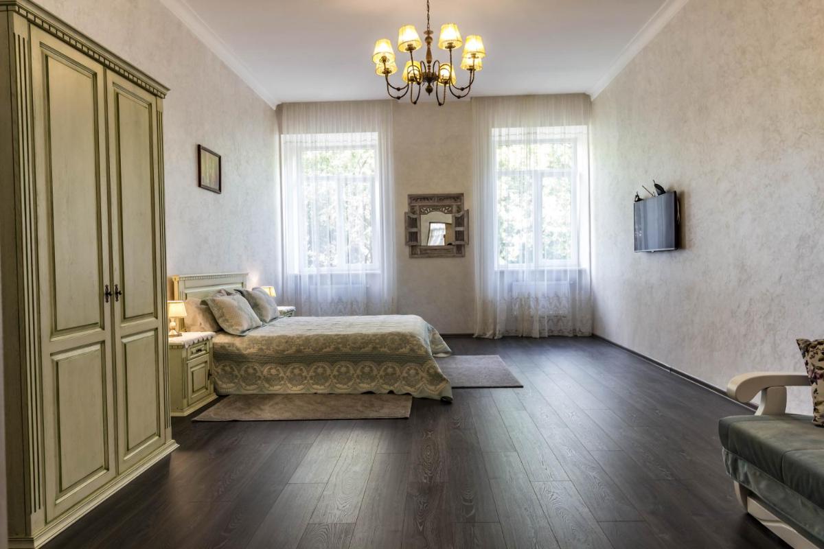 Dominicana l Apartments l Lviv Historical City Center - Housity
