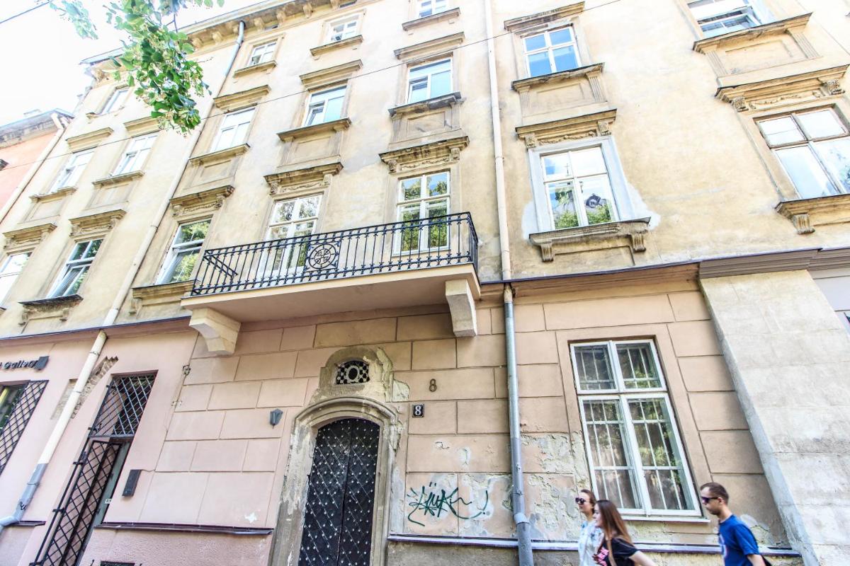 Dominicana l Apartments l Lviv Historical City Center - Hizvo