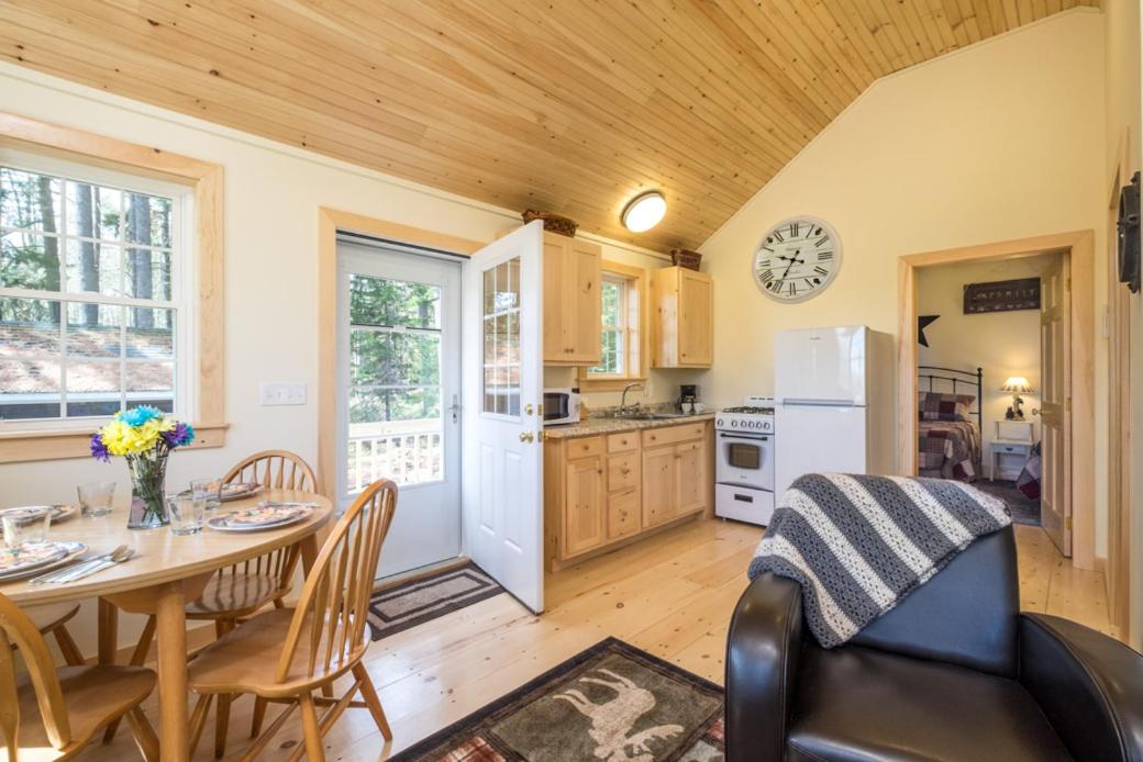 Pine Grove Cottages - Housity