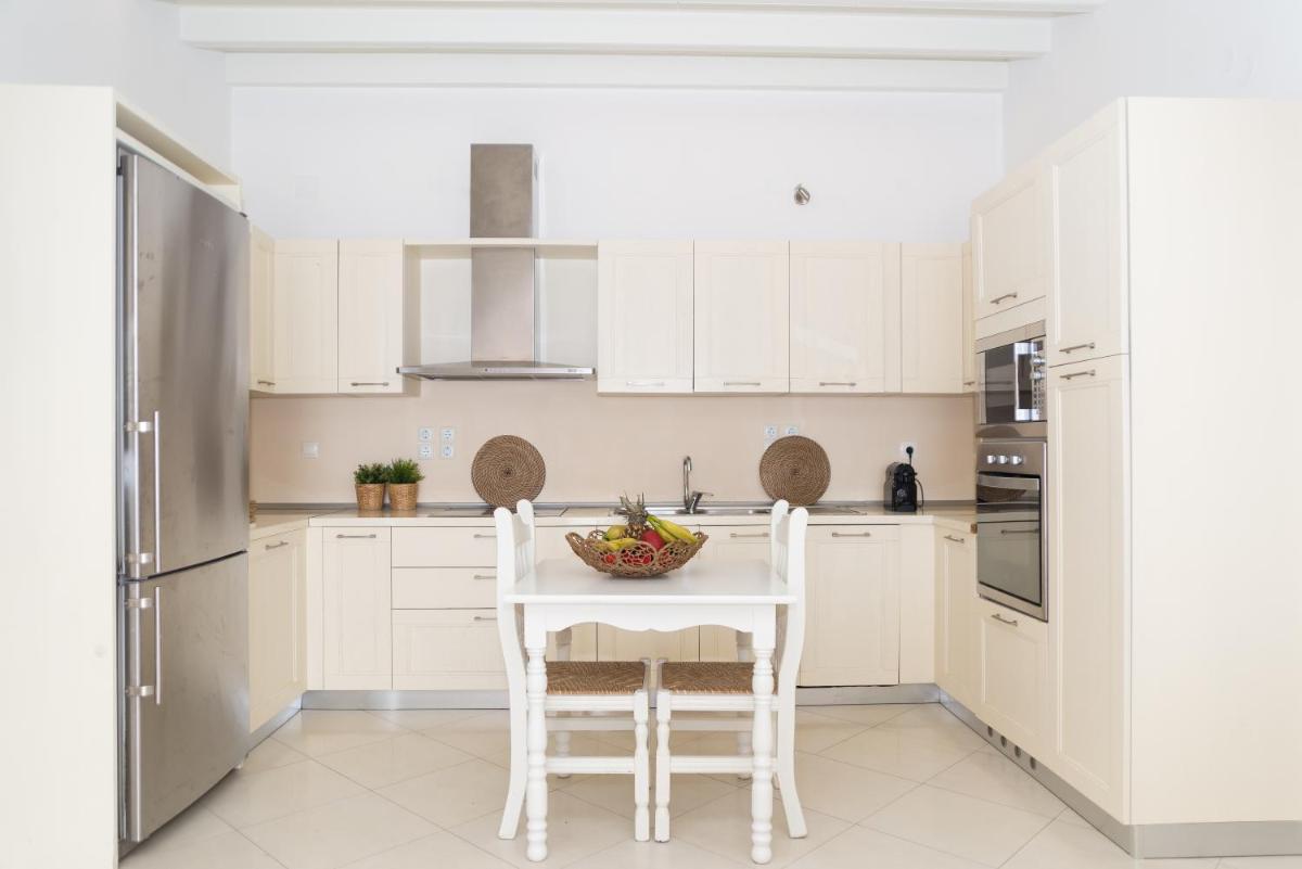 Patmos Sunshine Houses - 5 minutes walk from Square of Skala - Housity