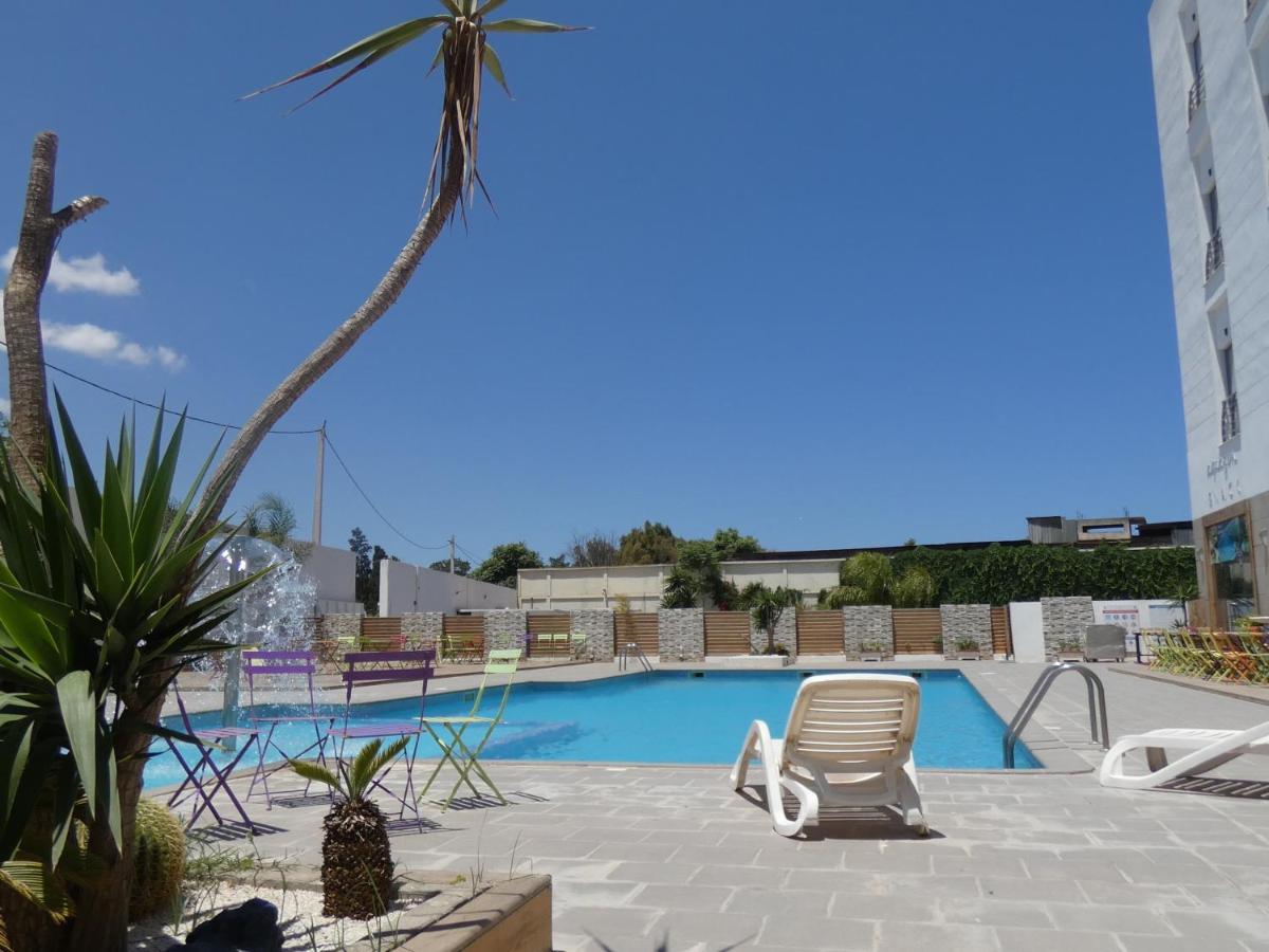 Suitetrails - Le Zenith Hotel Oran
