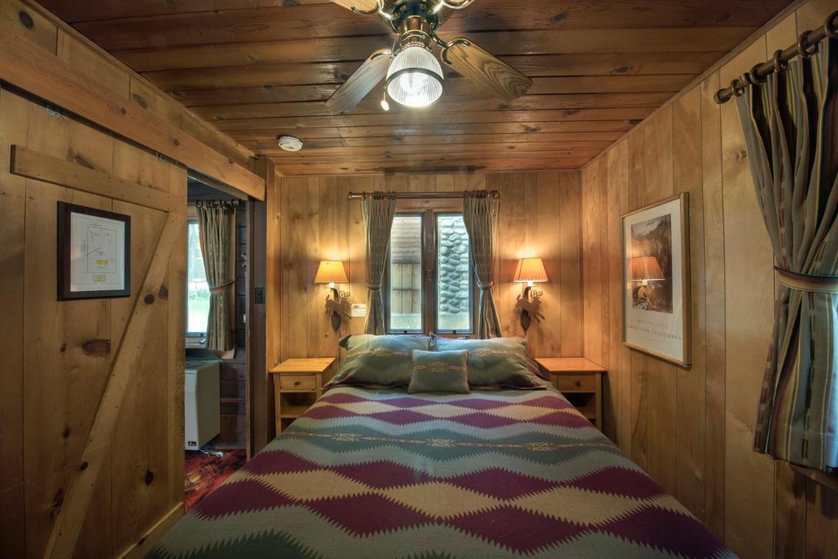 14 Chipmunk Hollow - Housity