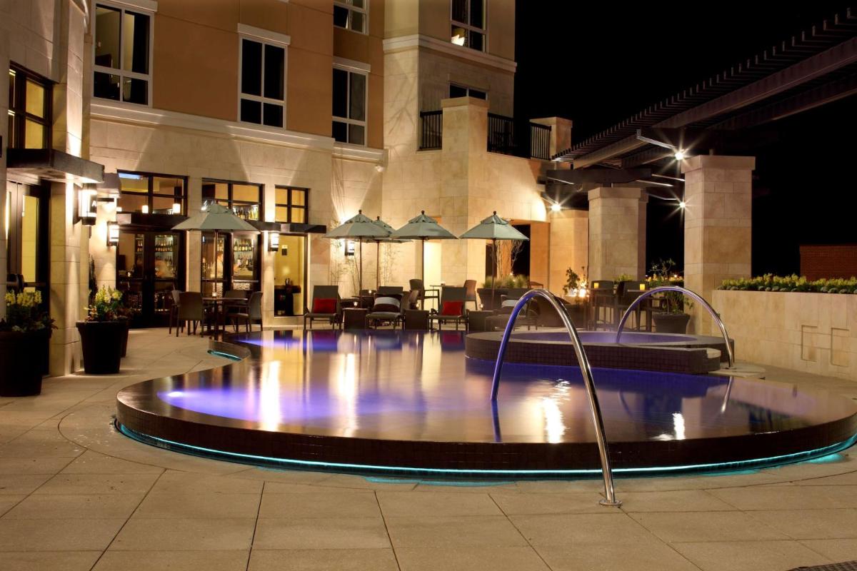 Hyatt Centric The Woodlands - Housity
