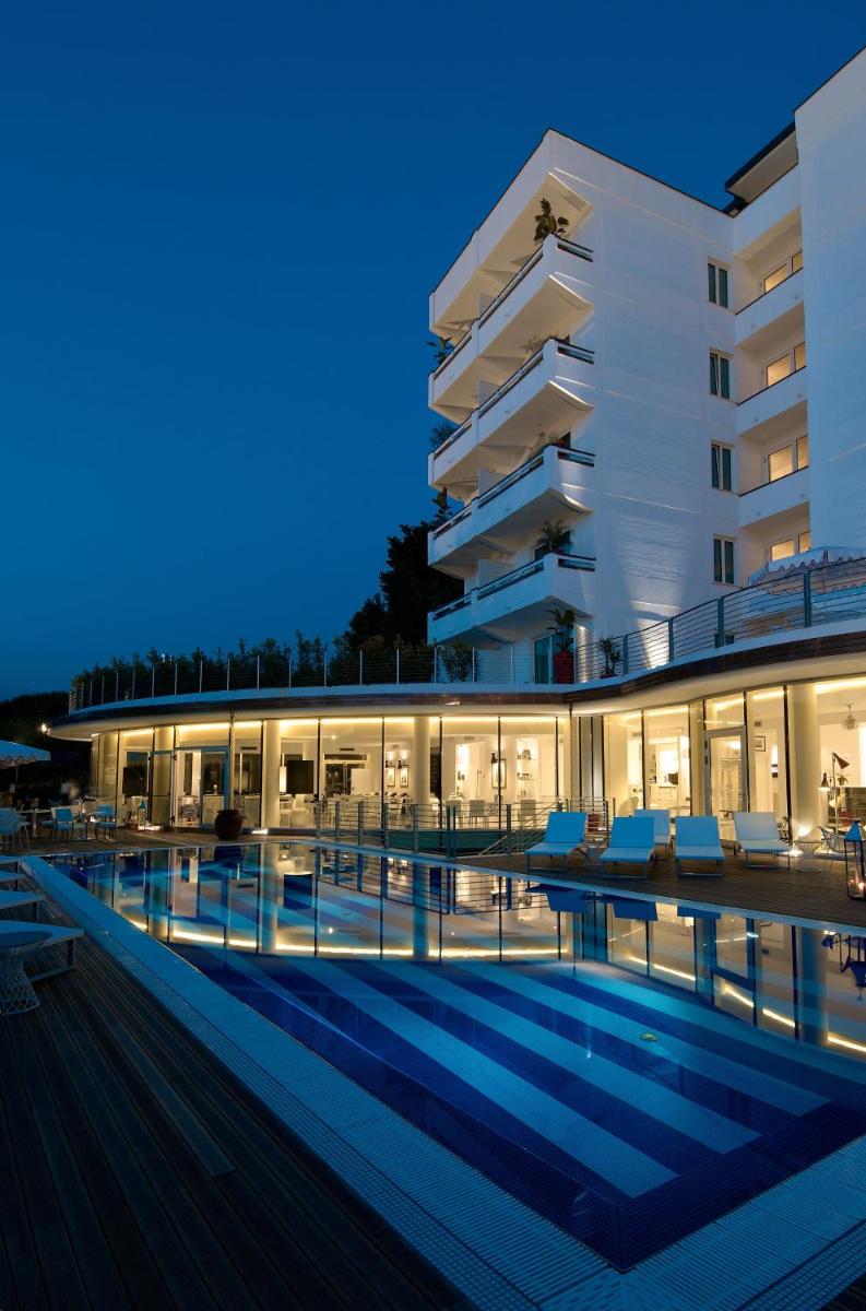 Mondial Resort & Spa - Housity