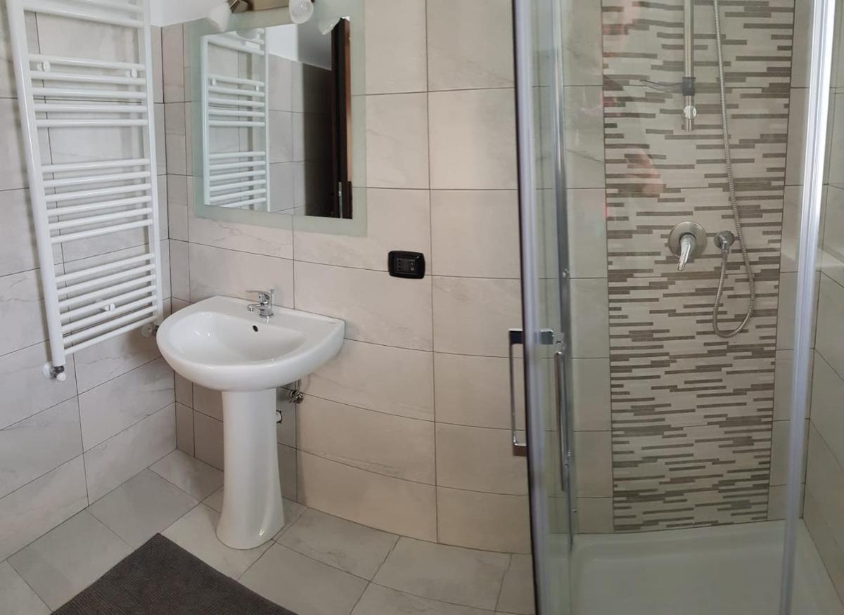 CASA Fratii MÂT - Housity