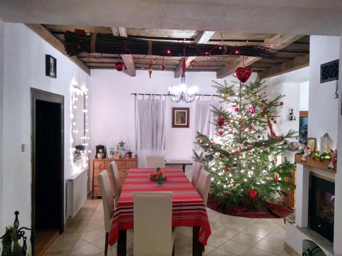 Diófás Guesthouse - Housity