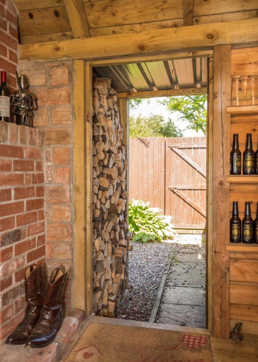 The Love Shack nr Elie & St Andrews - Housity