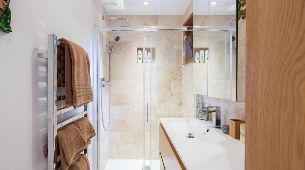 Romantic Bungalow in Notting Hill - Housity