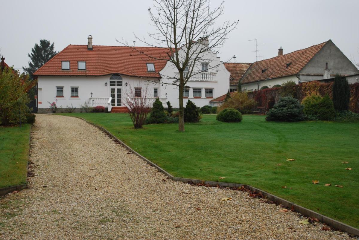 Rozália Vendégház - Housity
