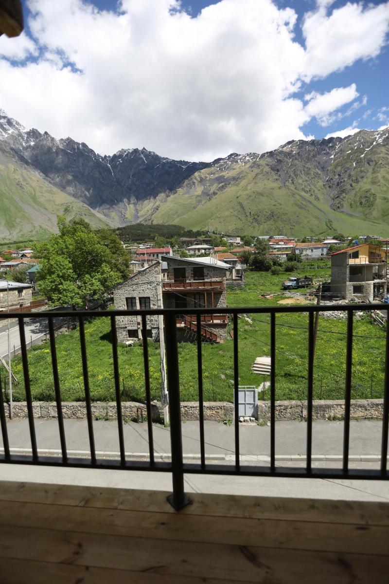 Soncho Kazbegi - Housity