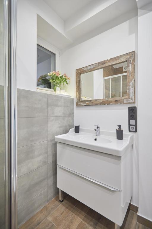 Saska Kępa Apartamenty - Housity