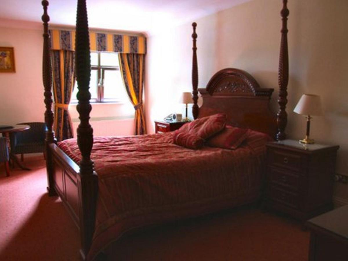 The Lodge - Housity