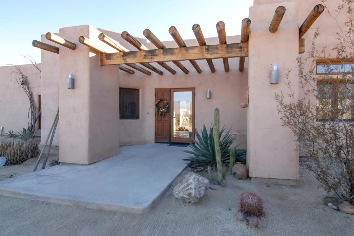 Borrego Valley Inn - Housity