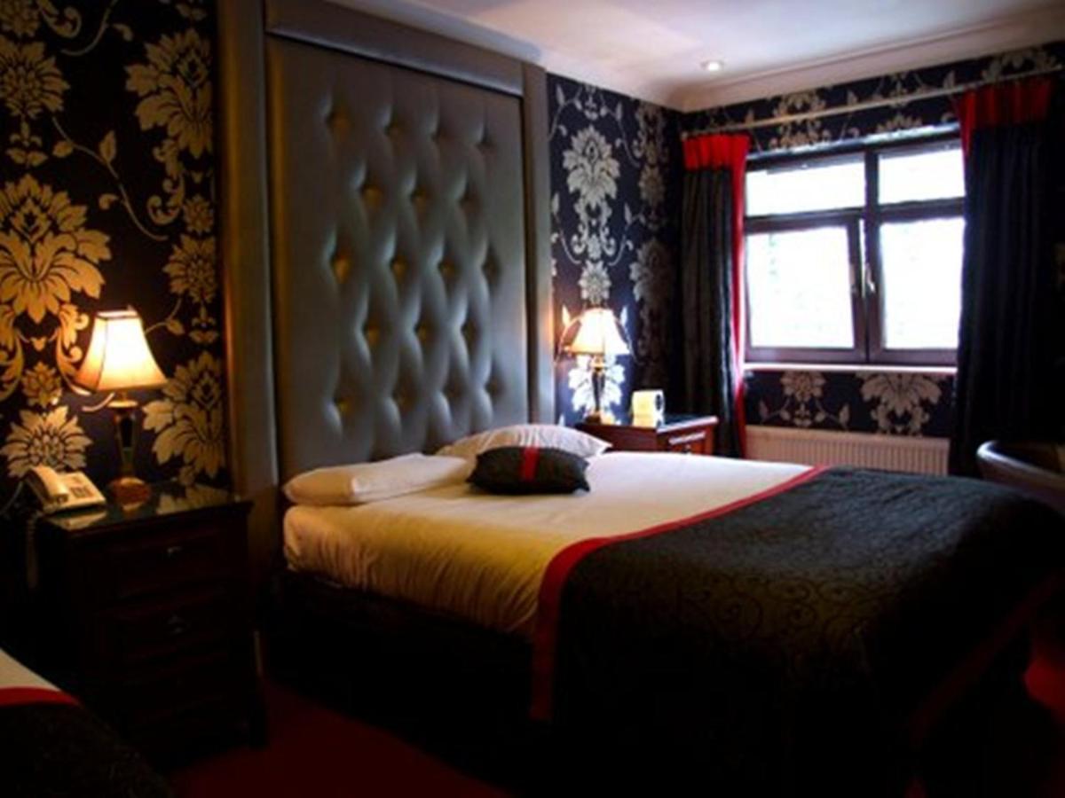 The Lodge - Housity