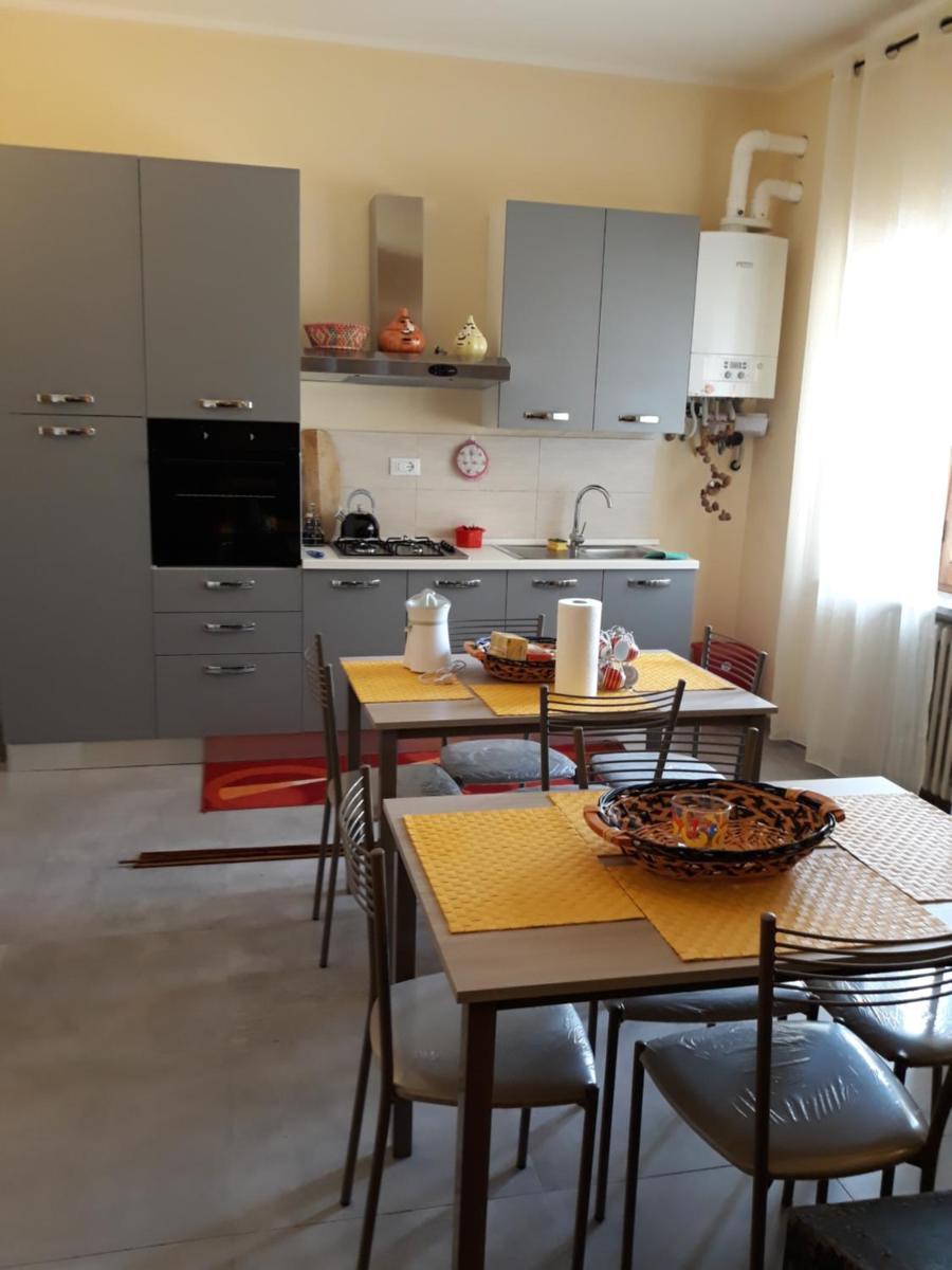 Villa immersa nel verde - Housity