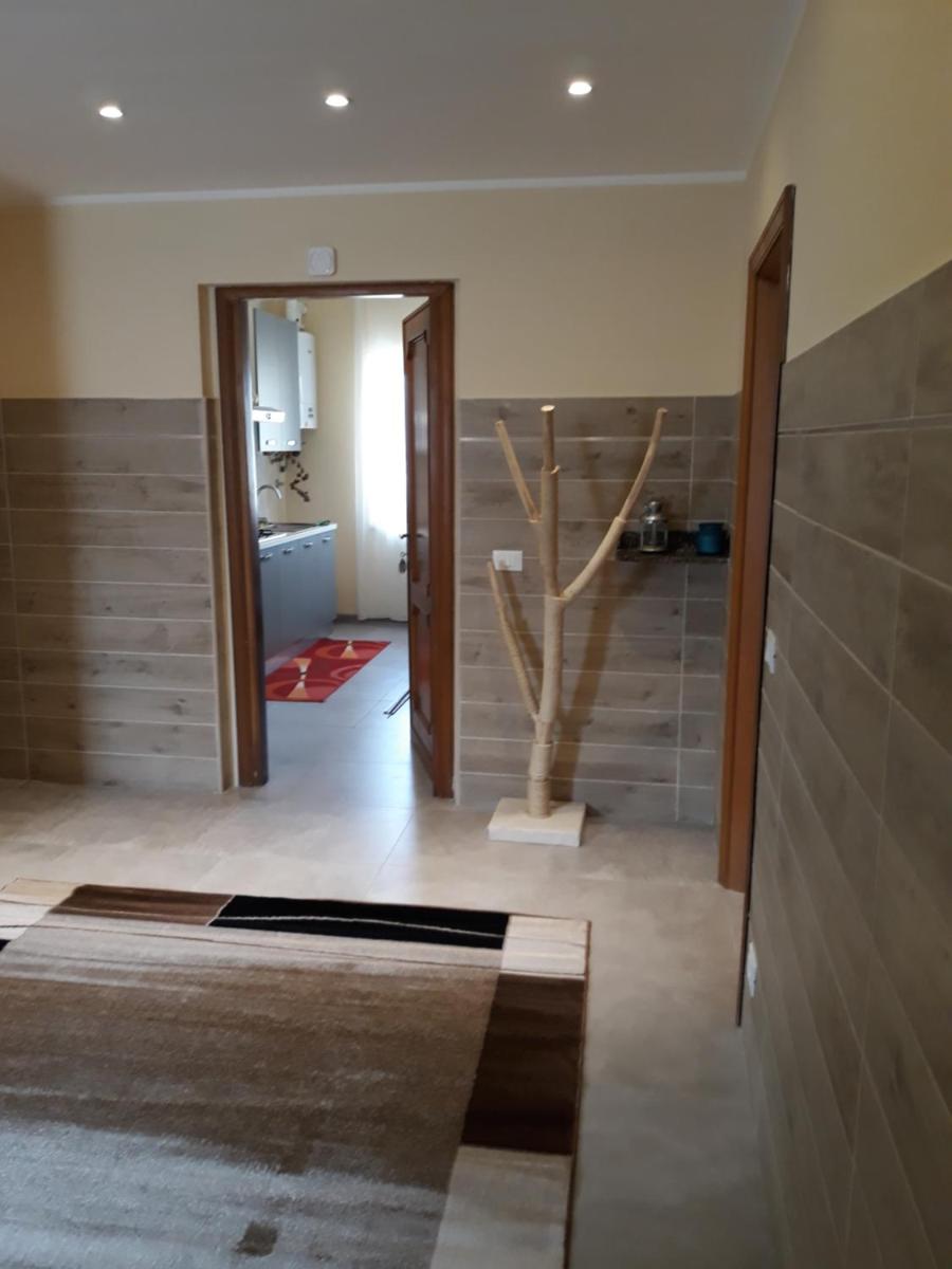 Villa immersa nel verde - Housity