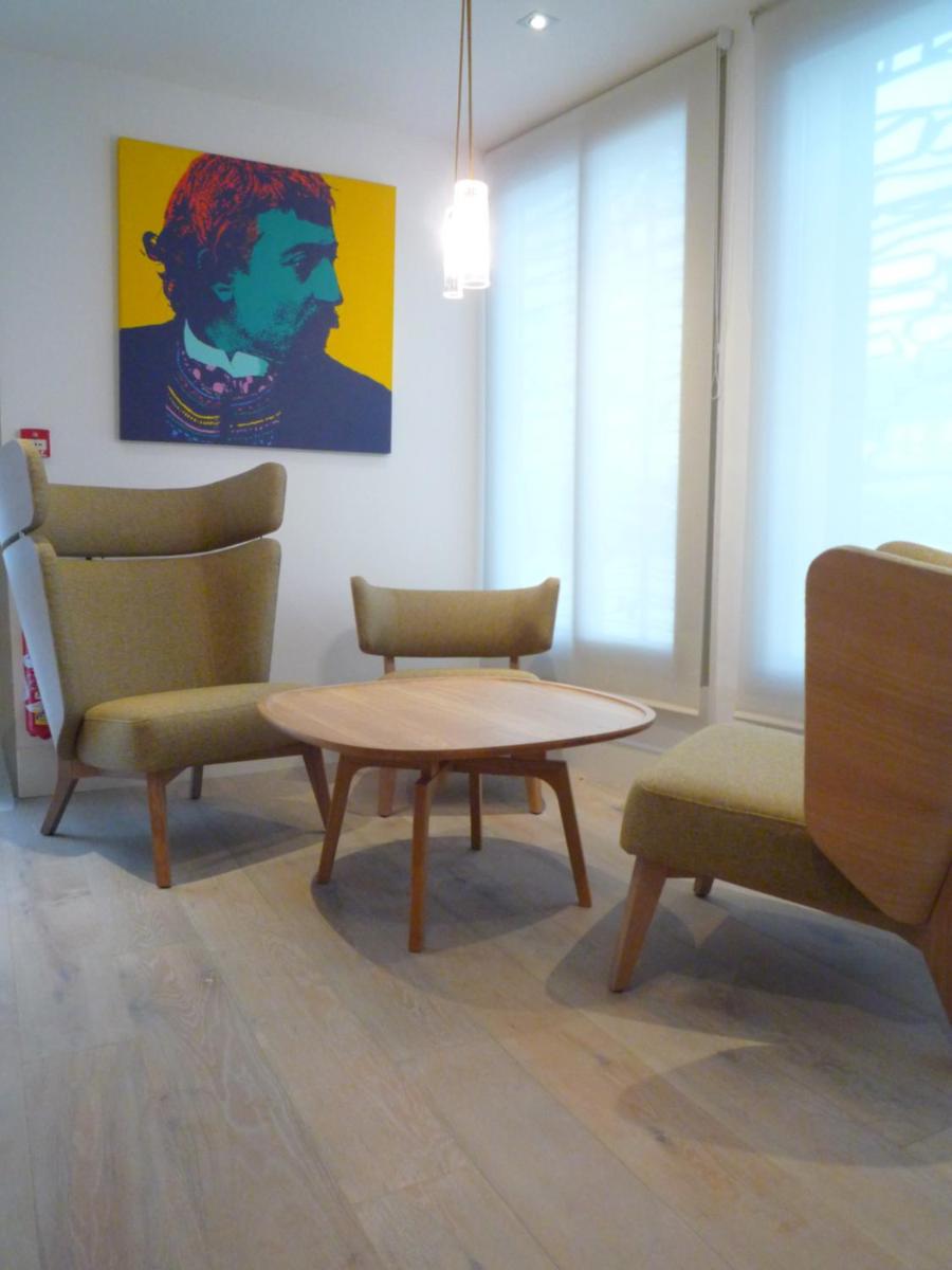 Coin salon dans l'établissement Hôtel Ginkgo - SPA Biloba