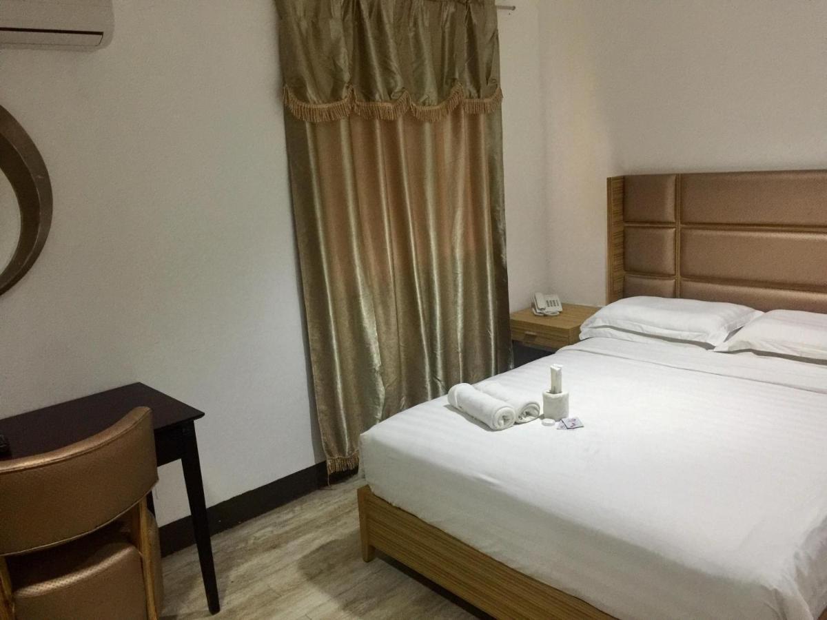 Suitetrails - Jeamco Royal Hotel-Palawan