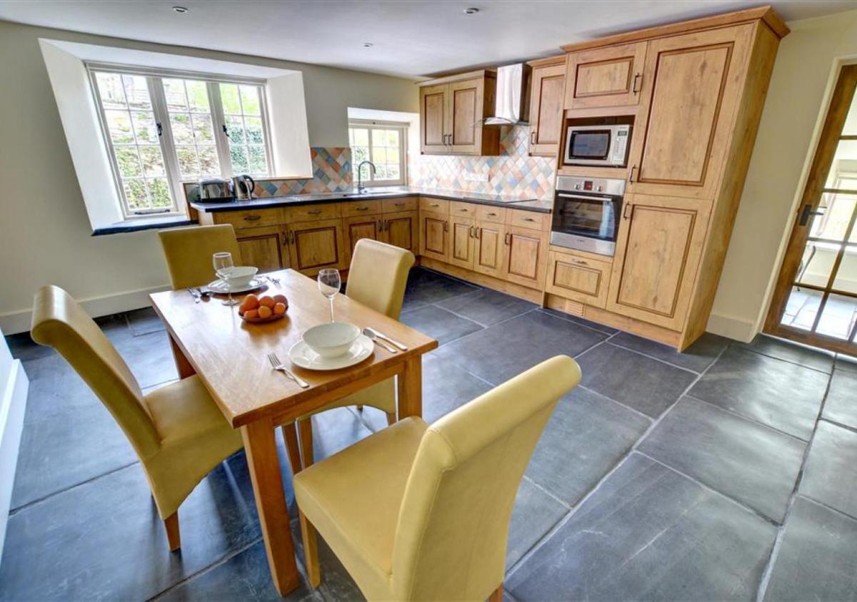 Lancych Cottage - Housity