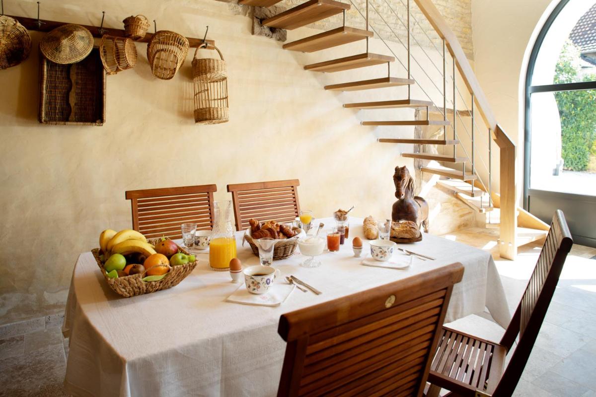 L'Hote Antique - MAISON D'HOTE- 4 Suites avec cuisine - Housity
