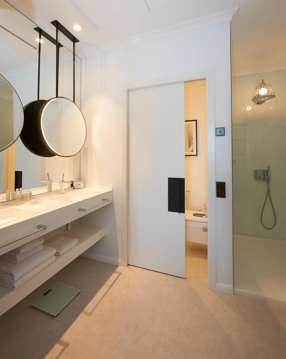 Un baño de Serras Barcelona