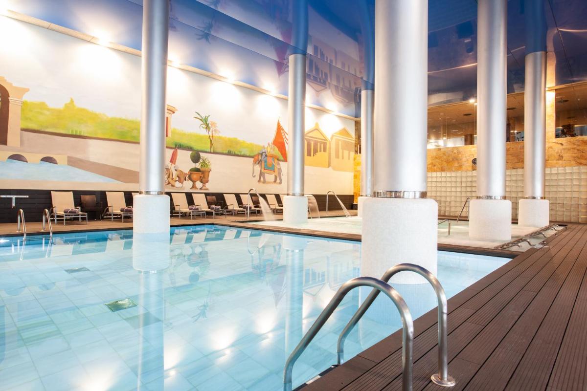 Piscina en o cerca de Grupotel Playa de Palma Suites & Spa