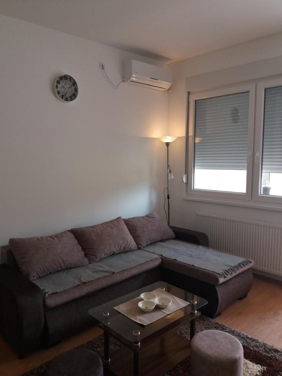 Apartman Ksenija - Housity