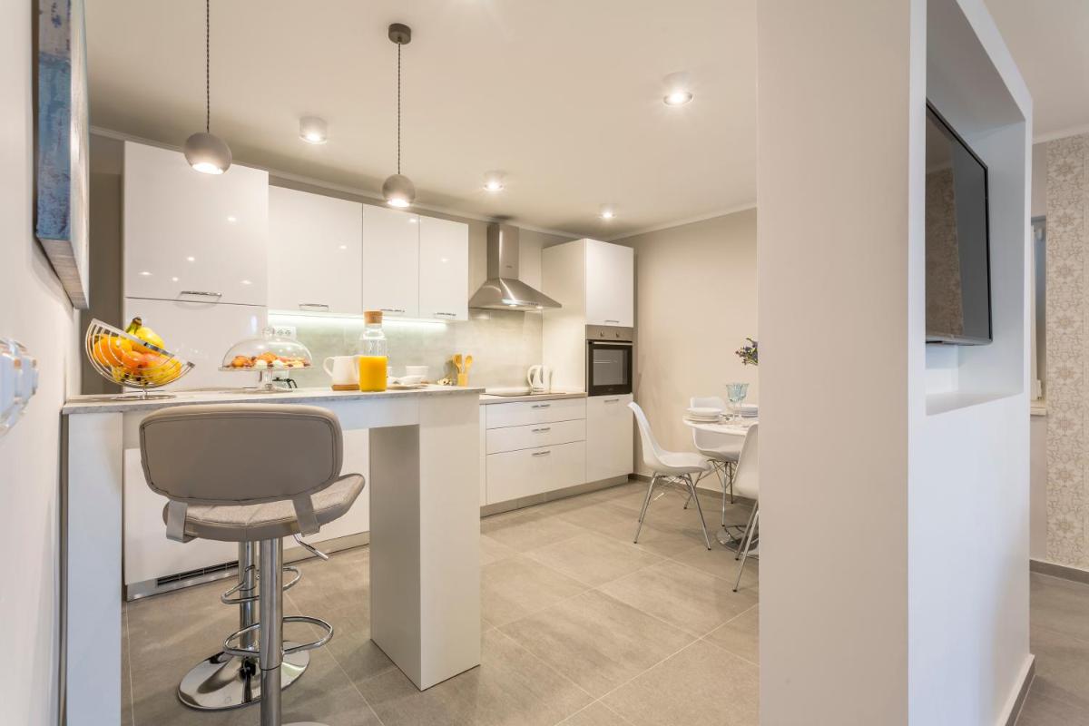 Luxury Apartment Beyond - Housity