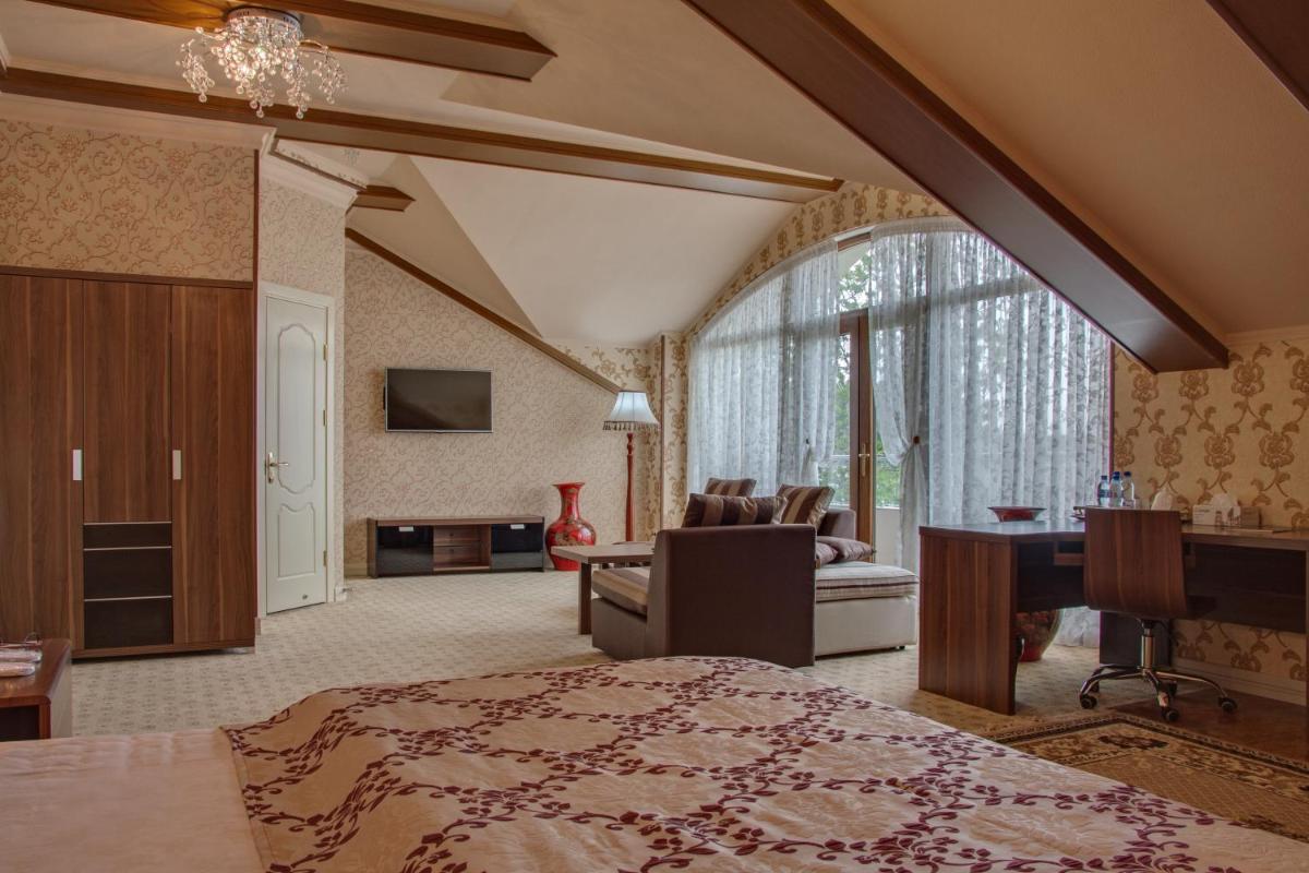 City Line Boutique Hotel - Housity