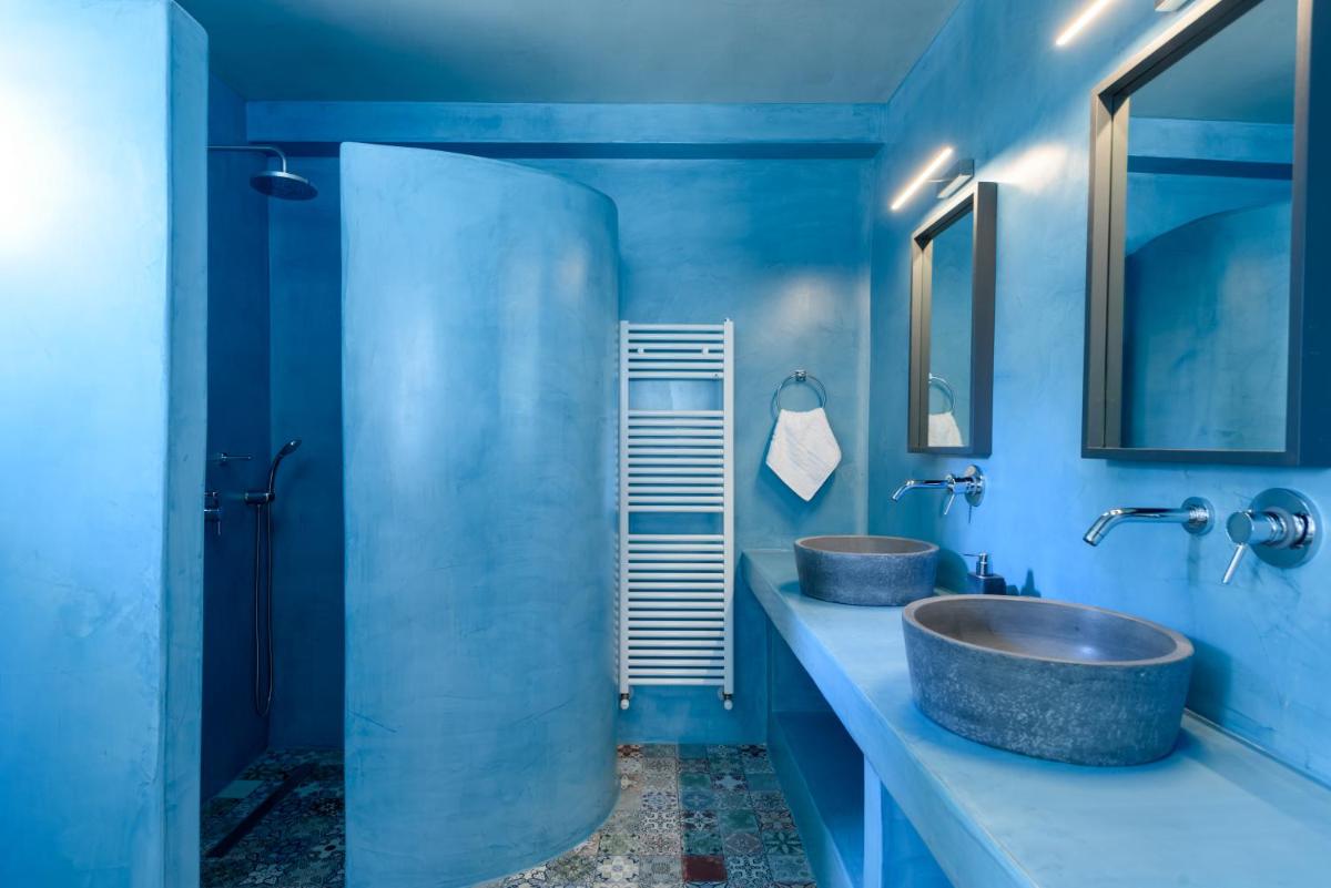 Ambeli Luxury Villa - Housity