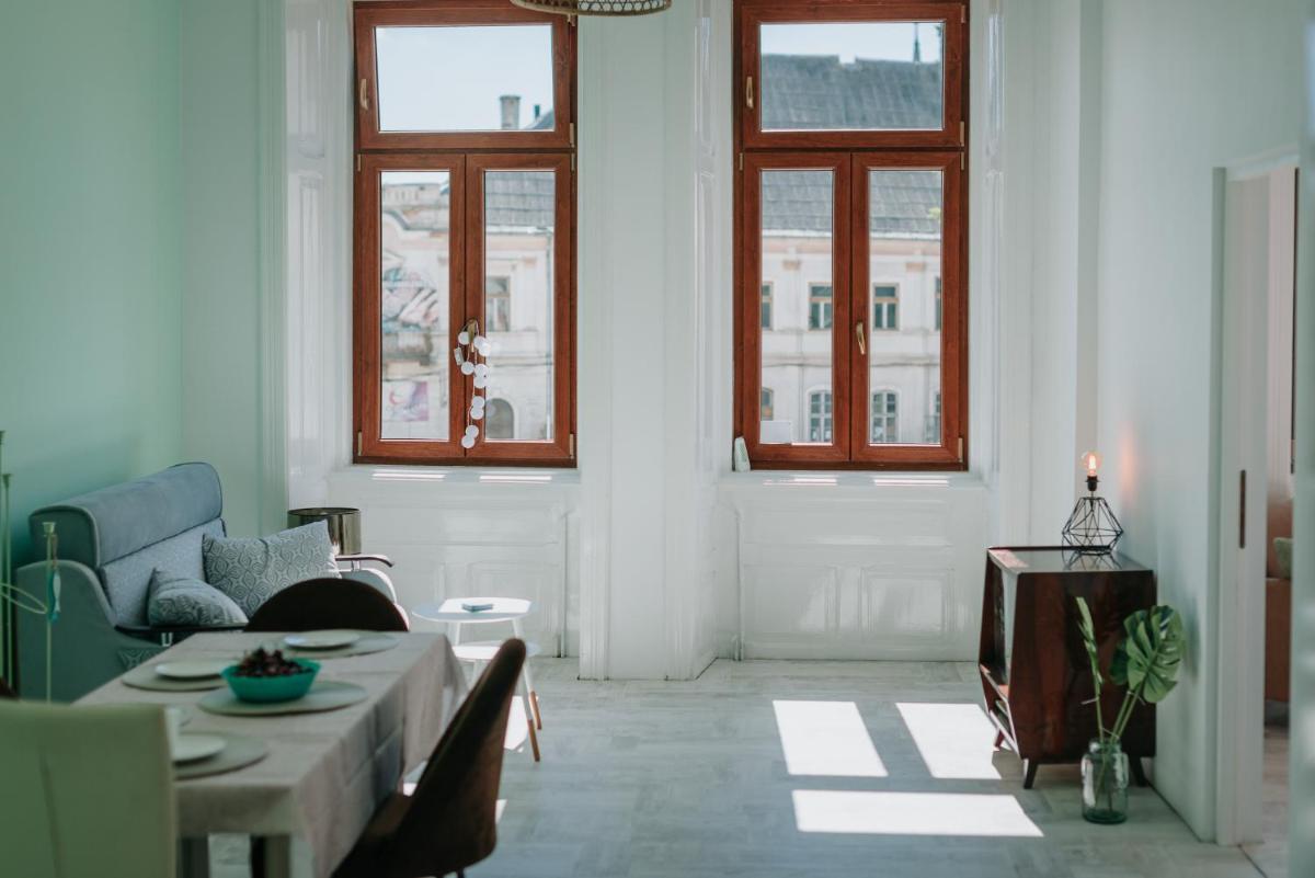 Casa Thaja Centru - Housity