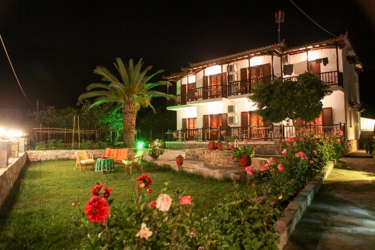 Maria Studios - Housity