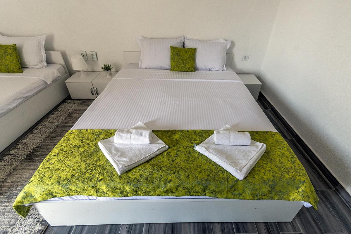 Bed & Breakfast Delikates - Housity