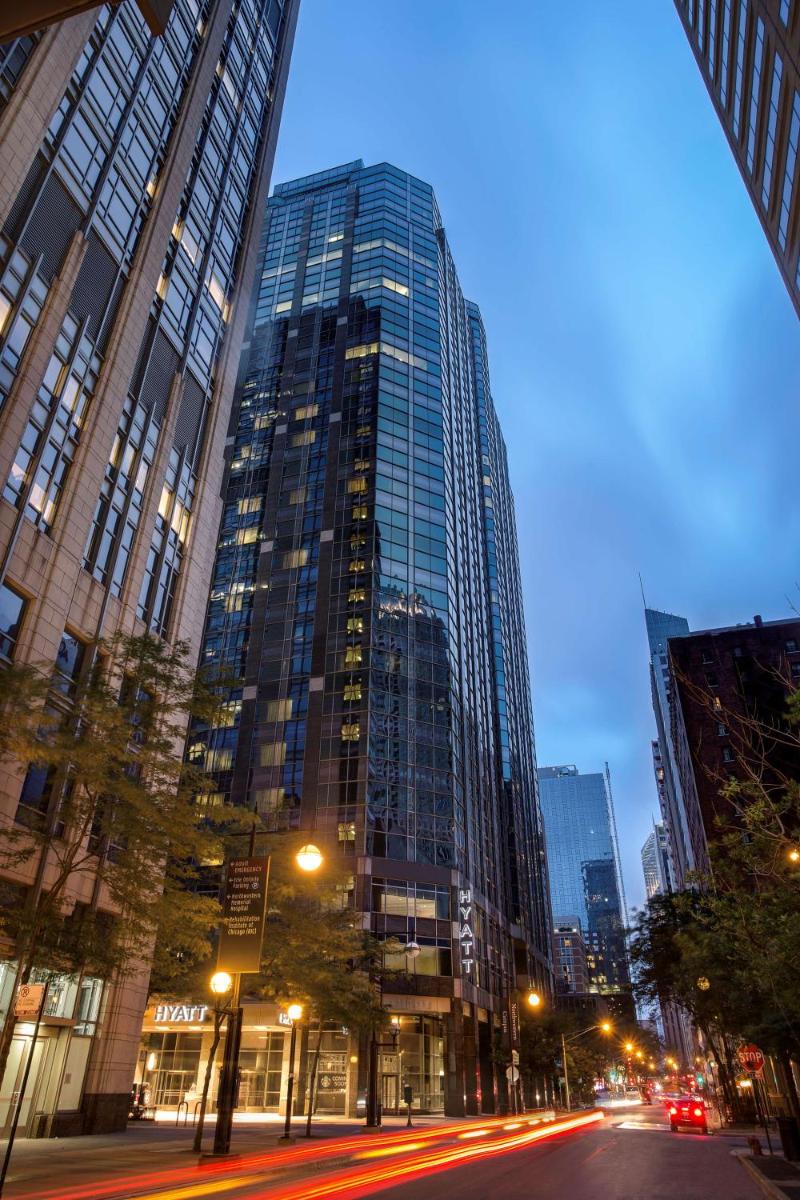 Hyatt Centric Chicago Magnificent Mile - Housity