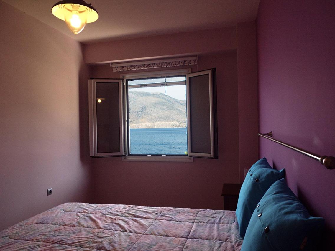 Apartment by The Sea Near Athens - Housity