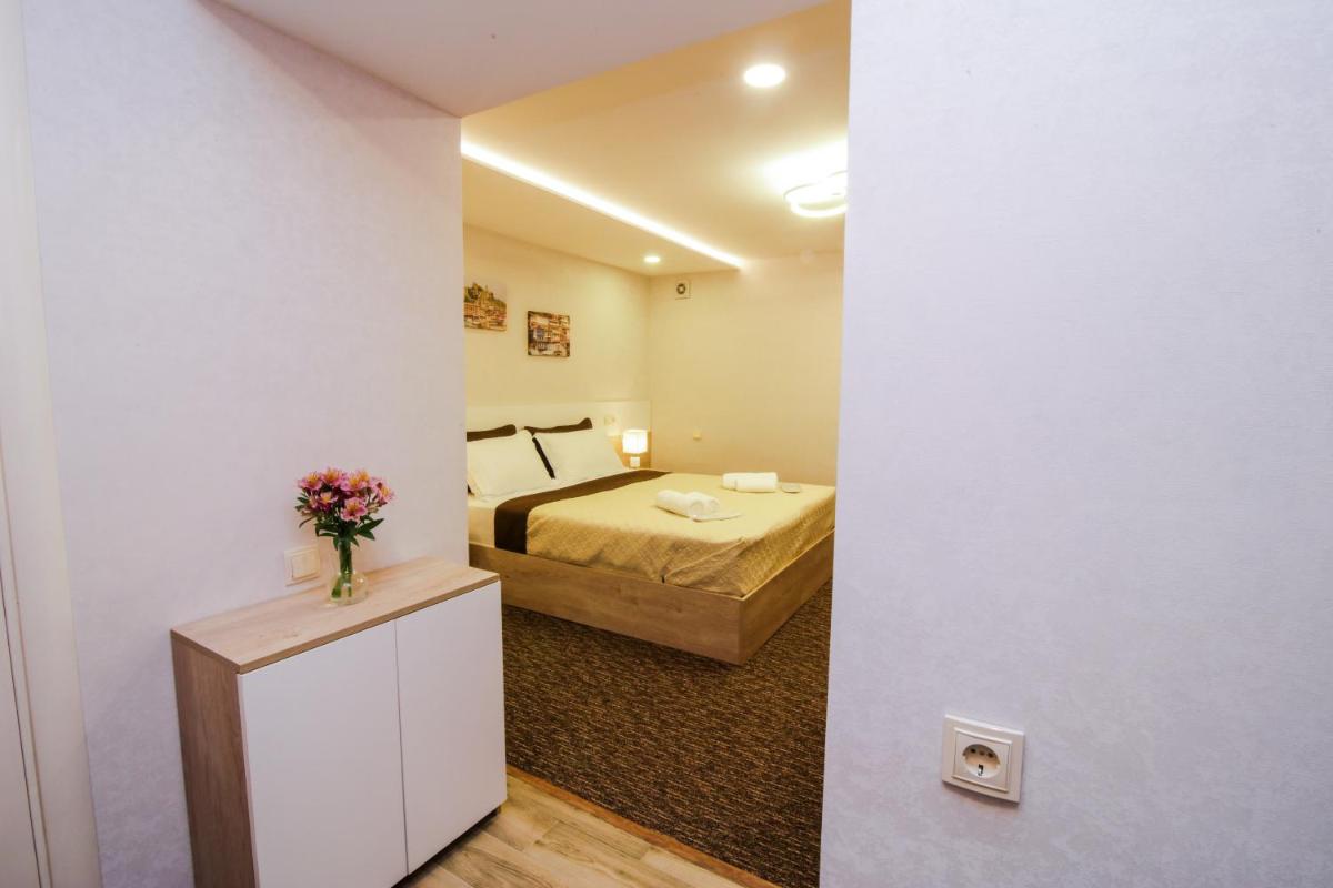 Opera Apartment Very Heart Of Tbilisi - Housity