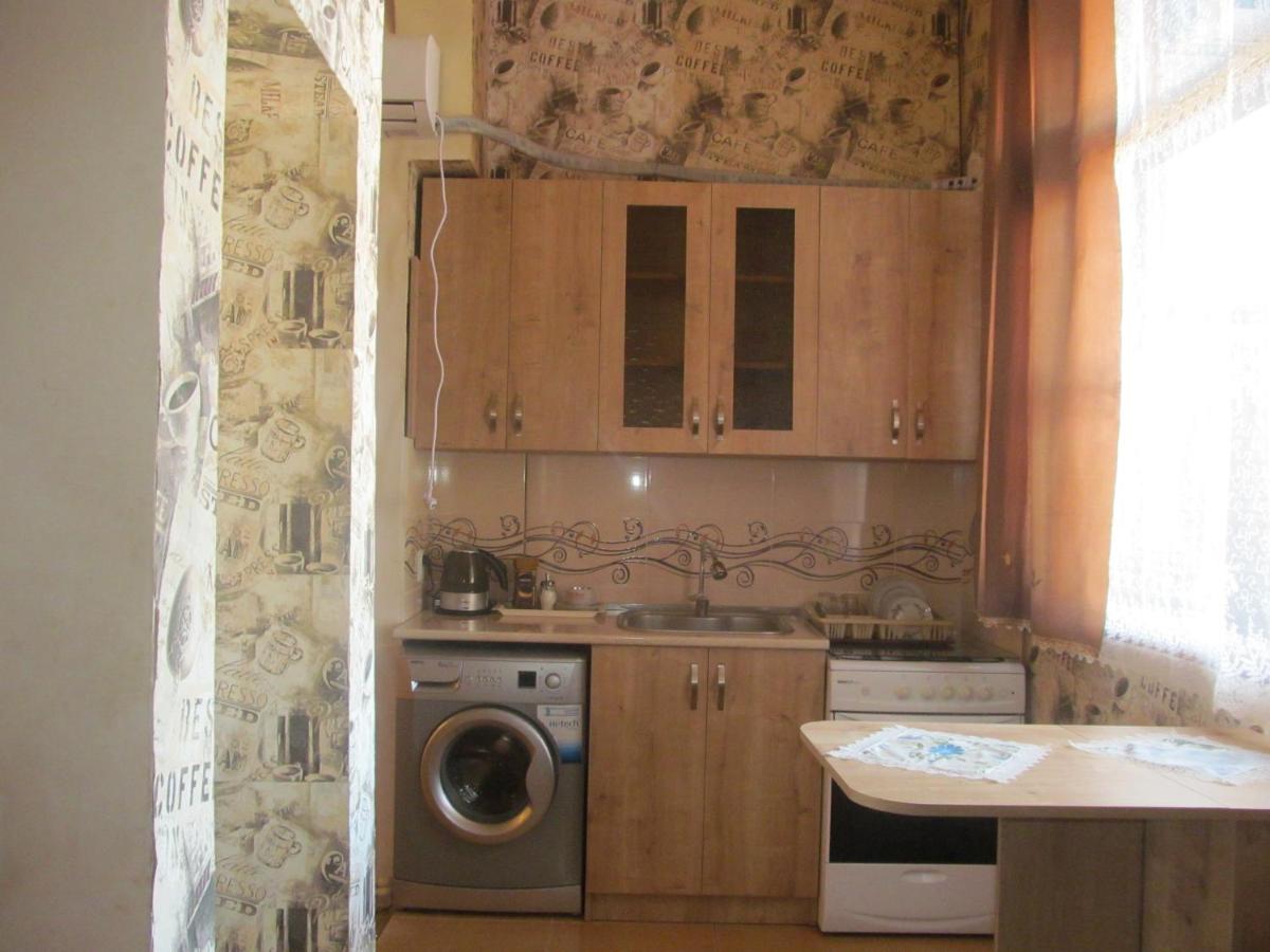 Grandma`s Hotel - Housity
