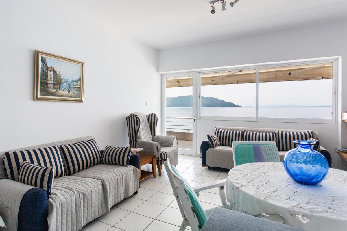 Evia Island,Styra Maisonettes - Housity
