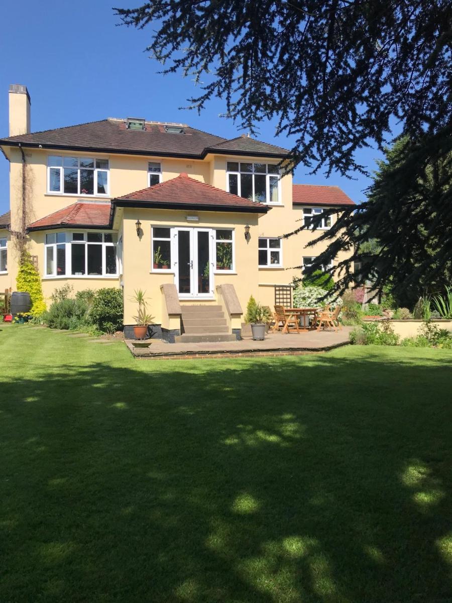 Tresillian House - Housity